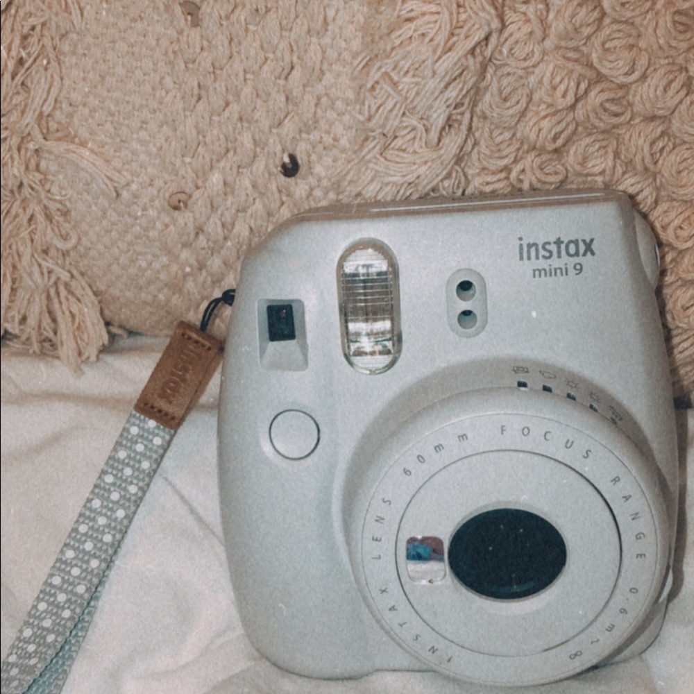 Instax mini 9 polaroid camera w/ polka dot strap